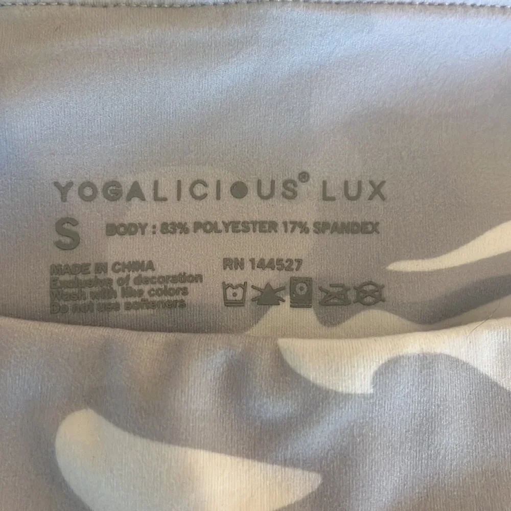 Yogalicious NEW Lux Camo White High Waist Leggings Capri Yoga Pants